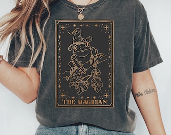 Camiseta Comfort Colors Frog Tarot: Camiseta Mística do Mágico