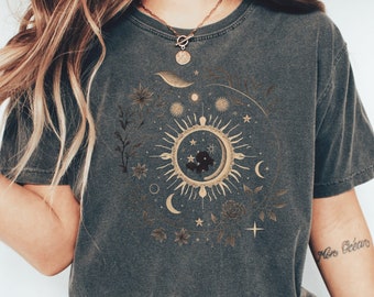Celestial Cottagecore-T-shirt: Sun, Moon & Stars Comfort Colors-T-shirt
