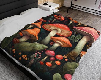 Mushroom Plush Fleece Blanket: Cottagecore Forest Botanical Throw