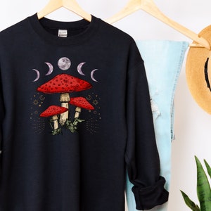 Retro Mushroom Sweatshirt: Witchy Celestial Cottagecore Sweater