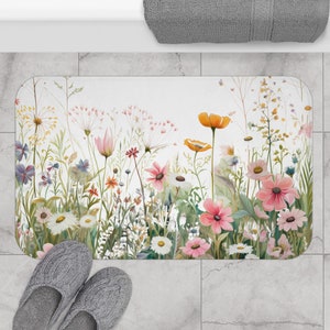 Cute Cottagecore Wild Flower Bath Mat, Floral Aesthetic Bath Mat, Custom Washable Bath Rug, Botanical Bathroom Home Decor