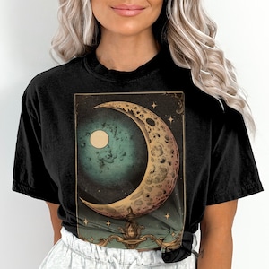 Boho Crescent Moon T-Shirt, Boho T-Shirt, T-shirt Moon, Nature Lover Gift, Hippie Shirt, Boho Style Shirt Unisex Graphic Tee Moon