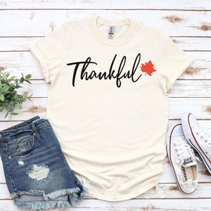 Vintage Thankful Shirt, Cute Fall Sweatshirt, Fall Vibes, Family Thanksgiving T-Shirt, Fall Shirt for Women, Thankful Mom Shirt