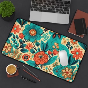 Cottagecore Floral Desk Mat: Botanical Wildflower Mousepad