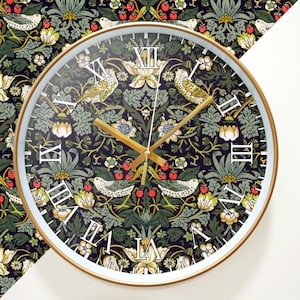 William Morris Wall Clock, Green Strawberry Thief Clock, Retro Plants and Birds Circular Clock, Home Decoration, Housewarming Gift