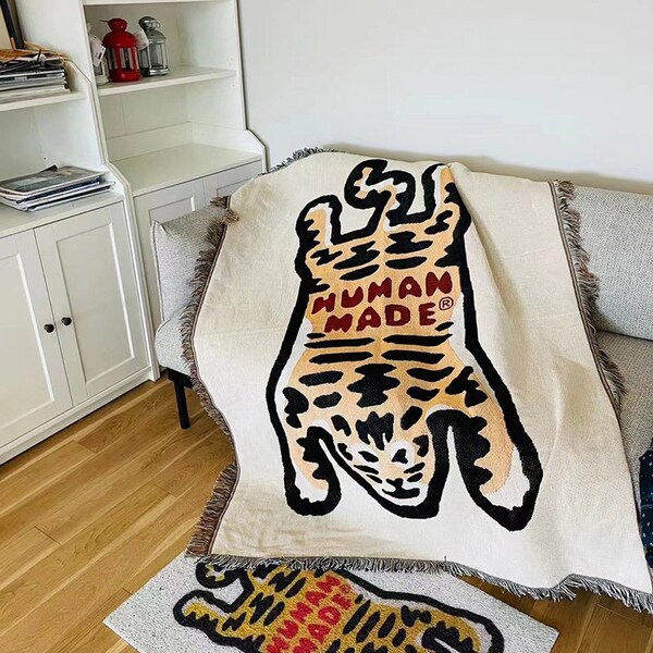 Vintage  Tiger Cactus Throw Blanket｜Leopard Pattern with succulents Woven Throw｜Large Tapestry Throw Blanket｜Sofa Decoration Tiger Tapestry