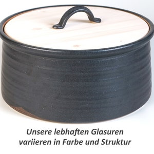 L – Bread pot for larger families, ceramic/wood, for two to five people