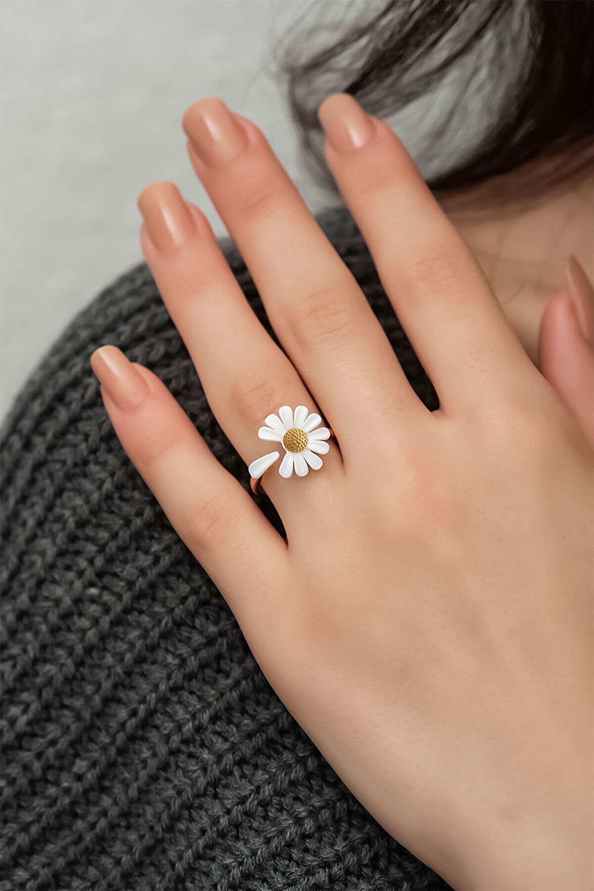 Unique Irregular Daisy Ring main image 0