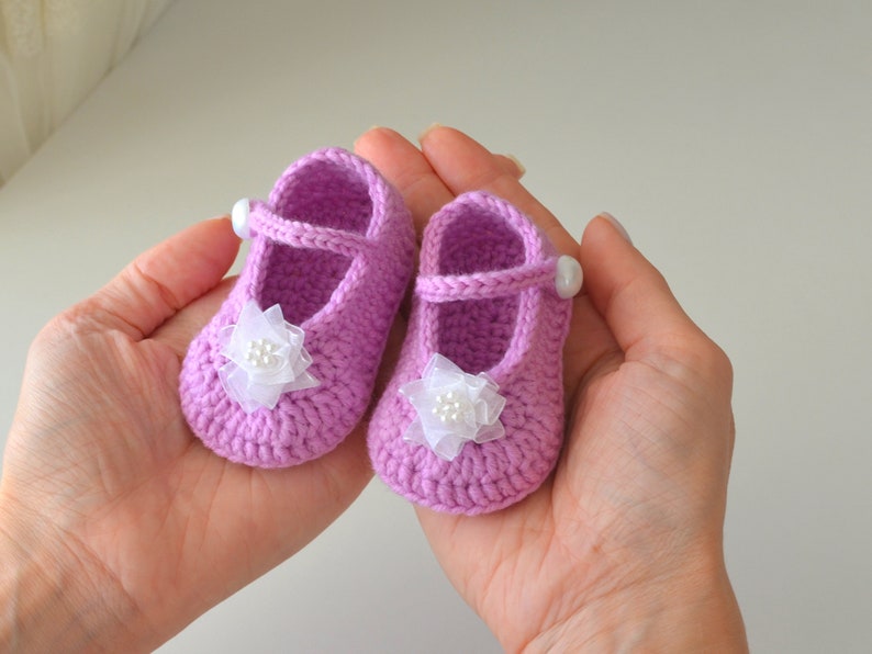 Mary Jane häkeln Babyschuhe Muster, 3 Größen Neugeborene Mädchen weiche Sohle Kinderbett Schuhe, Taufe Schuhe, DIY Enkelkind Geschenk, wie man häkelt Bild 8