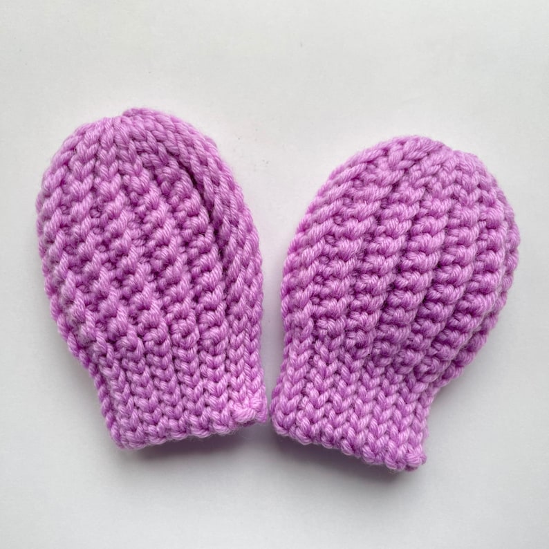 Crochet baby mittens pattern, warm thumbless winter mittens newborn baby girl boy unisex 4 sizes up preemie to infant, easy DIY baby gift image 4