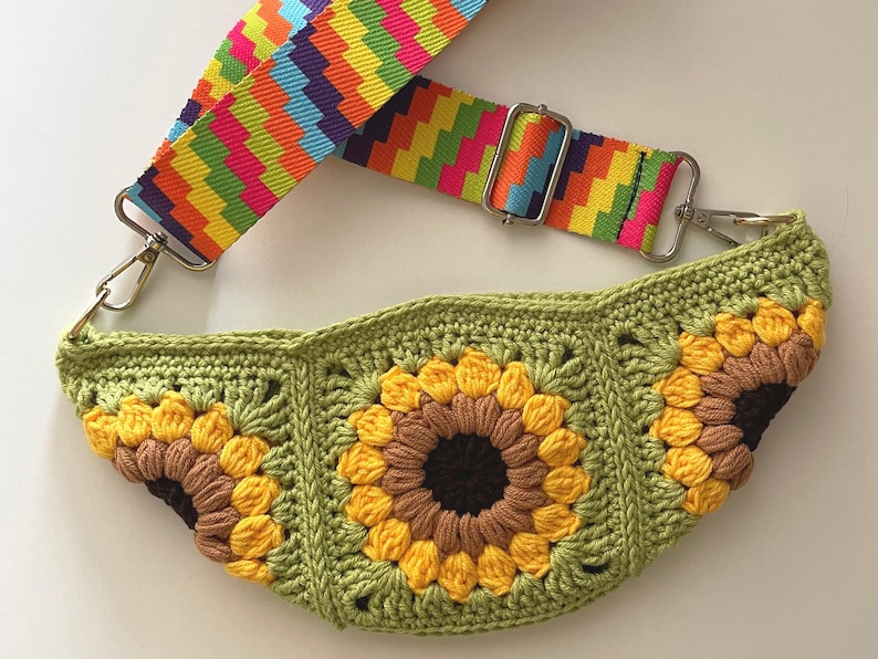 Crochet granny square bag pattern, sunflower sling bag, summer crossbody purse, crochet flower sunburst, bum bag beginner friendly tutorial image 2