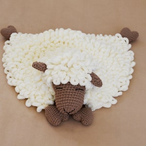 Lamb Lovey Crochet Pattern | DIY Baby Security Blanket (PDF)