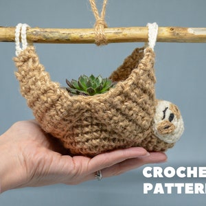 Crochet pattern plant hanger, sloth planter crochet pattern, wall planter indoor, housewarming gift