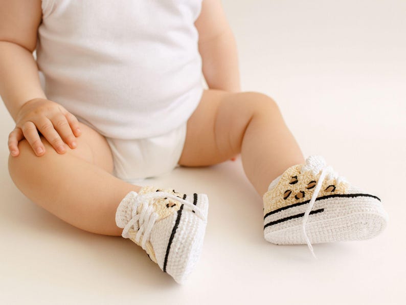 Safari Baby Schuhe häkeln, Häkelanleitung PDF Sneakers neutral beige, Geschenk Geburt DIY, Leopard Design, Schnittmuster Deutsch image 10