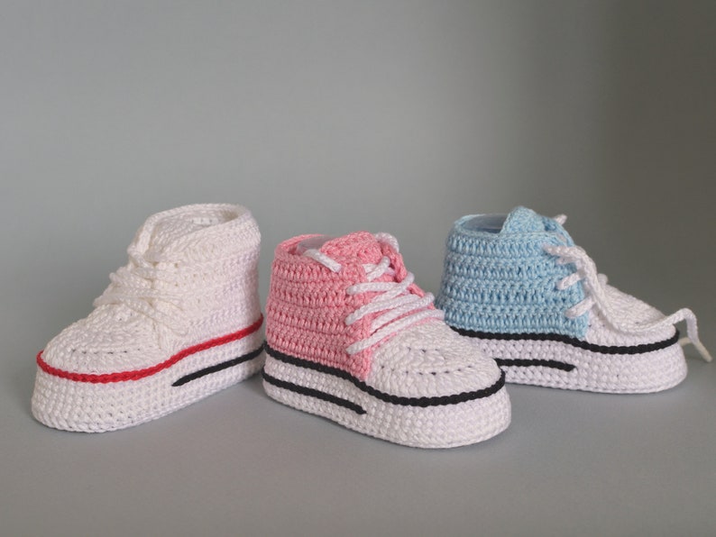Crochet pattern baby booties, crochet baby shoe sneakers, crochet baby shoes pattern, newborn baby gift idea, baby shower gift infant image 2