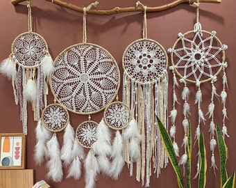 Large Dream Catchers Feather Wall Hanging, Dreamcatcher Decorate Headboard, Boho Style Bedroom Decoration, Home Decor, Great Gift for Love