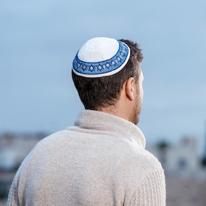 Yair Emanuel Classic Blue and White Kippah for Wedding - 7.5 inch - Premium Silk Embroidered Yarmulke - Star of David