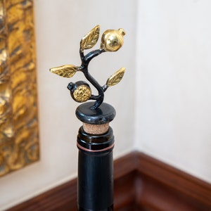 Yair Emanuel Sculpted Wine Bottle Stopper