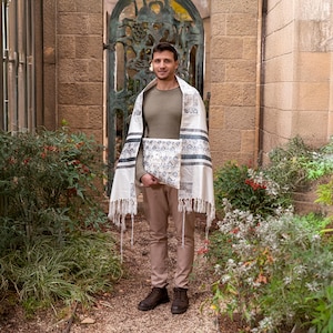 Yair Emanuel Silver Tallit Prayer Shawl Set - 20 X 70 inch Bar Mitzvah Tallit for men - Unisex Tallit - Silk Embroidered Oriental Pattern