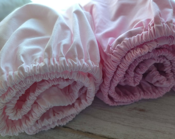 Cot Sheet, Crib Sheet, Custom Fitted Sheet, SCATTERED GUM LEAVES