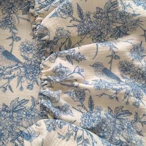 Muslin Crib Sheets, Baby Fitted Sheet, Custom Size Bedding, Organic Cotton Bedding with Toile de Jouy Flowers, Bassinet /Bedside Crib Floral
