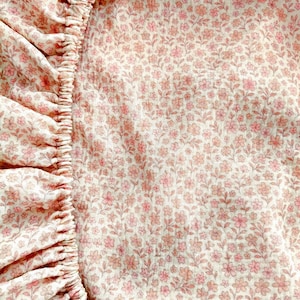 Tiny Flowers Crib Sheet: Handmade Muslin Cotton Baby Fitted Sheets