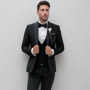 Men Black Three Piece Slim Fit Suit Groom & Groomsmen Suit For Wedding Tailored Stylish Suit Reception Party Suit Bespoke For Men