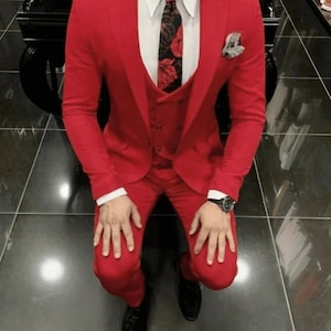 Mens Red Suit Engagement Suit Wedding Suit Formal Wear Slim Fit Suit One Button Suit Dinner Party Wear Bespoke Suits Prom Wear Tailoring