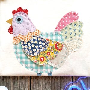 Patchwork Floral Hen PNG: Boutique Farmhouse Sublimation Design for Trendy Women’s Shirts