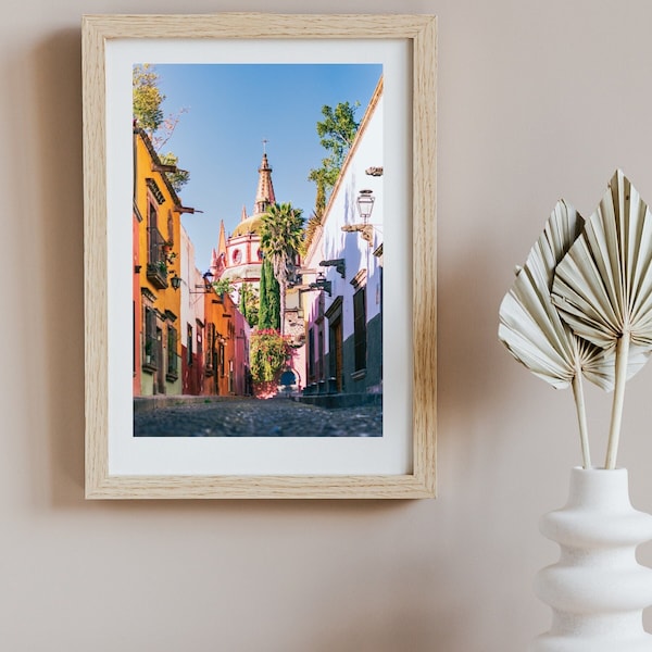 San Miguel de Allende, Guanajuato, México - Church Street - Digital Wall Art Photo Print