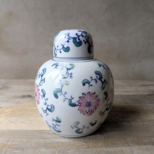 Vintage Porcelain Blue and Pink Ginger Jar - Small Round Temple Jar - Blue Pink Design - Chinese Style Vase - Painted Pink Chinoiserie
