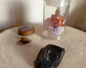 Laitier de Forge – Fragment Noir Vitrifié - Pierre de Feu, Transmutation et Protection - Pierre Brute, Décoration Minérale Ésotérique Unique