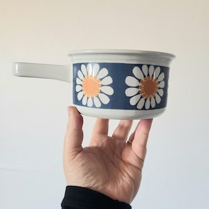 Daisy Pattern Figgio Figgjo Flint Dish with Handle Turi Design Norway Norwegian
