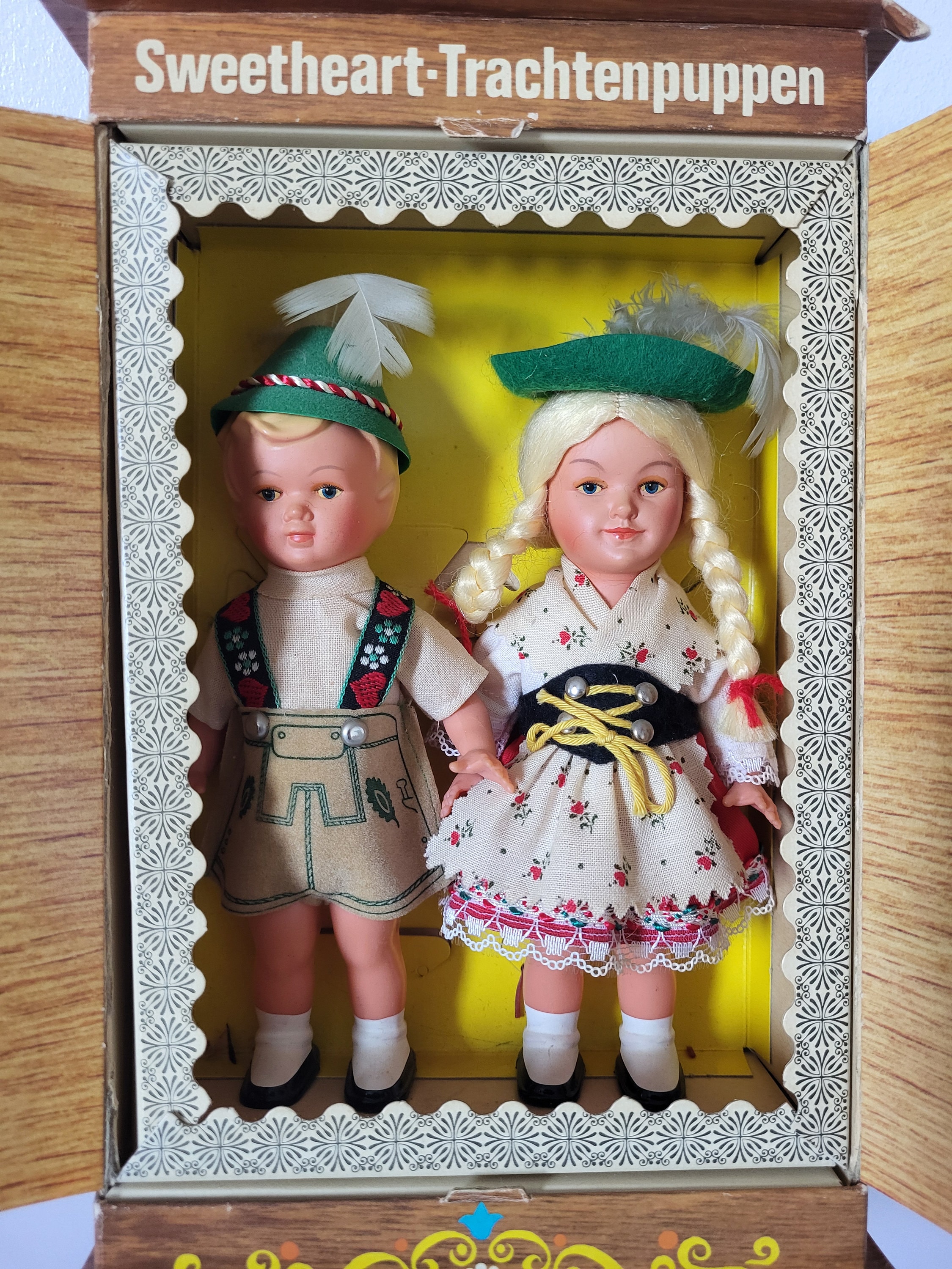 REDUCED Vintage Mid-century German Sweetheart Trachtenpuppen