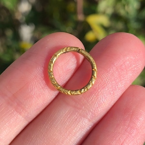 Antique Engraved Gold Metal Split Ring