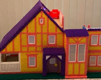 Plastic Canvas Tutor Style Dollhouse and furnishings