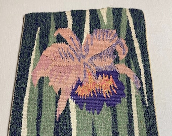 Very Beautiful Swedish Flemish wall hanging, in nice colors Fine Swedish handwoven in Flemish technique tapestry