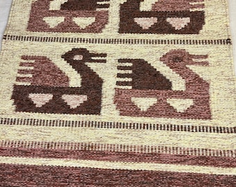 Beautiful handwoven Kilim wall hanging