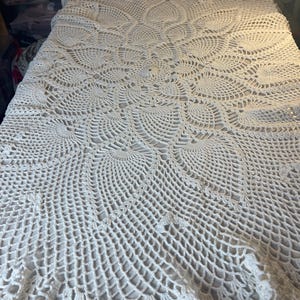 Hand crocheted larger round white table cloth, crocheted in Sweden Diameter appr 115 cm / 45,27&quot;