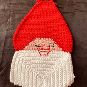Swedish vintage pot holder / Crochet / Handmade / Santa Claus / Christmas / Housewares / Kitchen accessories / Red White