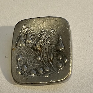 Spilla vintage in peltro svedese pregiato