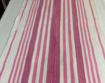 手織りリネンテーブルクロス：スウェーデン風ラスティックピンク