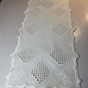Vintage Hand Embroidered Hardanger Embroidered Table Runner, Hardanger Table Decoration, , Hand Embroidery in Hardanger Sewing from Sweden