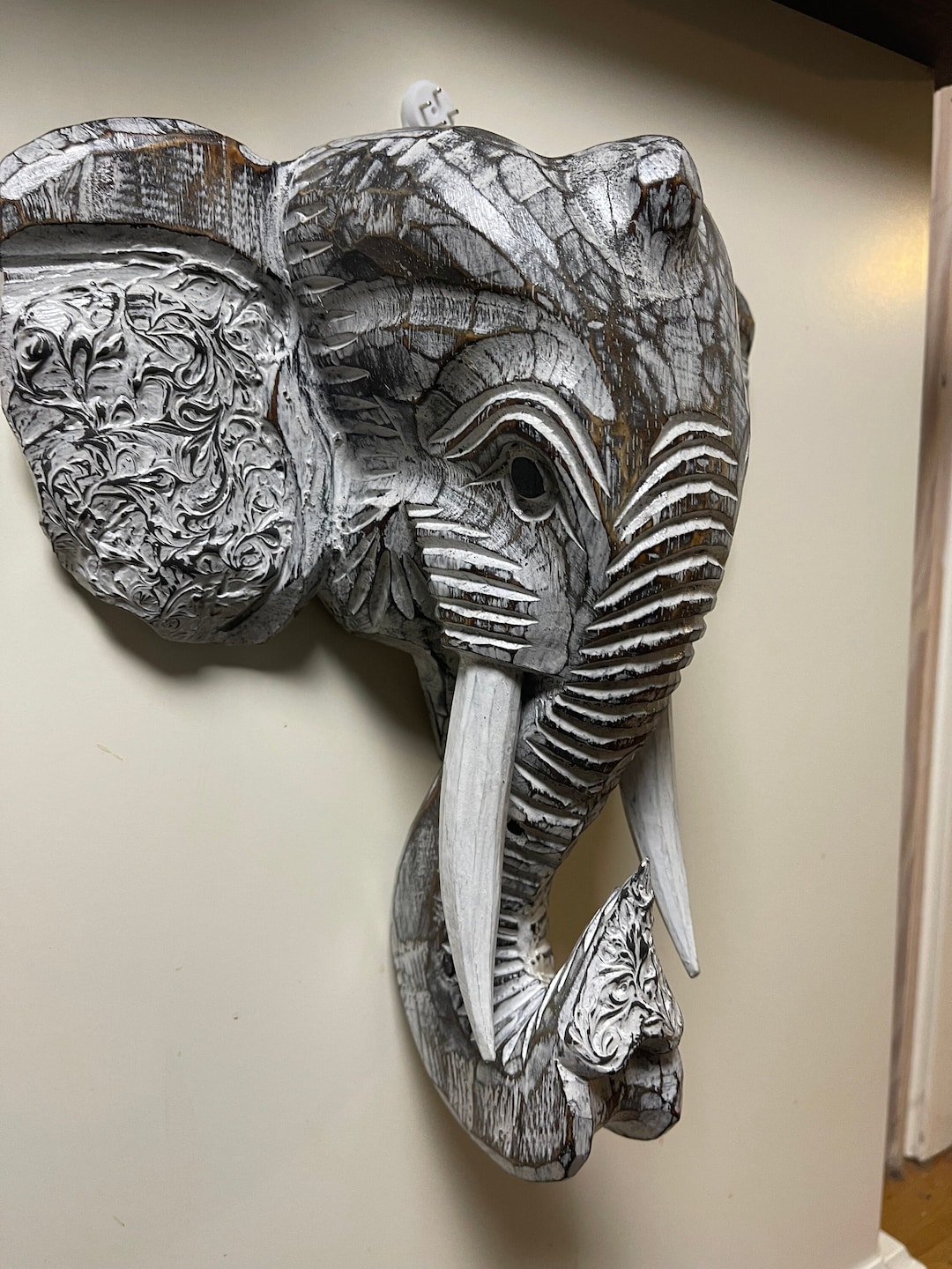 Hand Painted Wooden Elephant Head/wall Hanging Animal Face Mask Statue