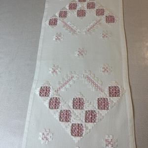 Vintage Hand Embroidered Hardanger Embroidered Table Runner, Hardanger Table Decoration, , Hand Embroidery in Hardanger Sewing from Sweden