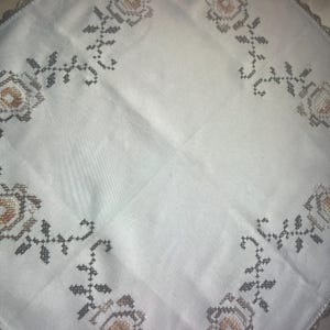 Beautiful hand-embroidered tablecloth from Sweden. 100% cotton