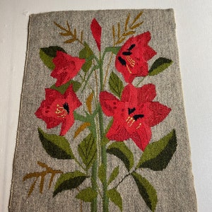 Gorgeous large red floral Swedish handwoven Flemish weaving art tapestry. Wall art. Wall hanging. Excellently woolwork