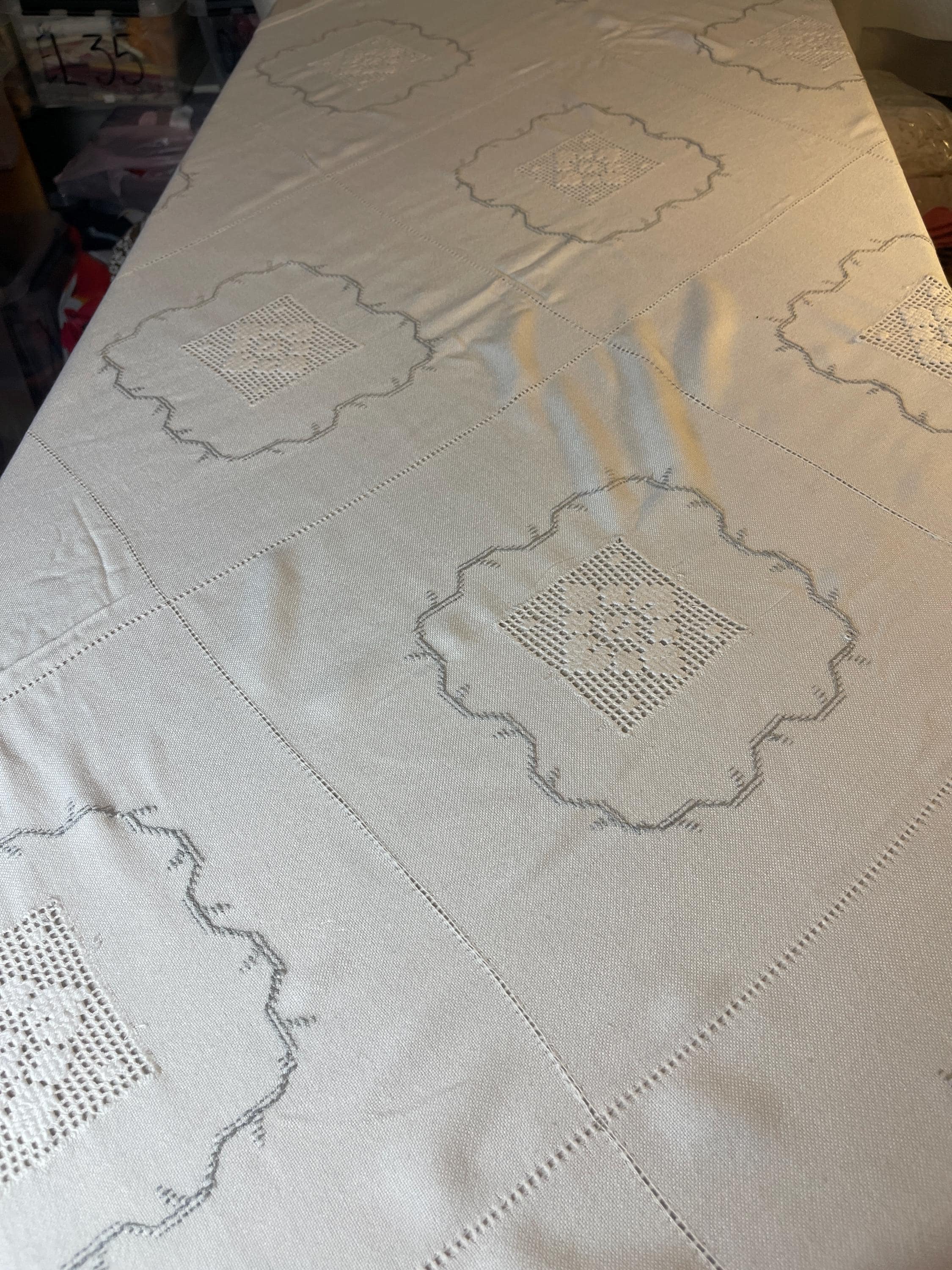 SALE】北欧ヴィンテージ丁寧なニードルワークが施されたテーブルクロス