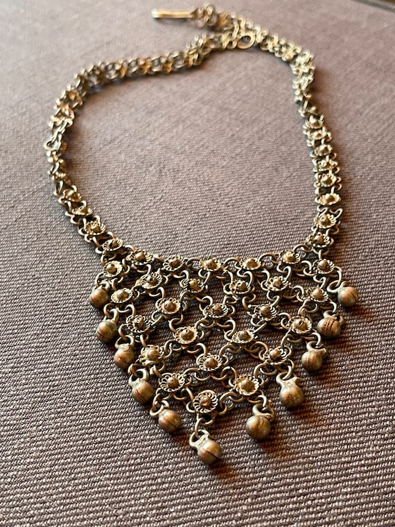 A very Beautiful vintage necklace of some kind of… - image 5