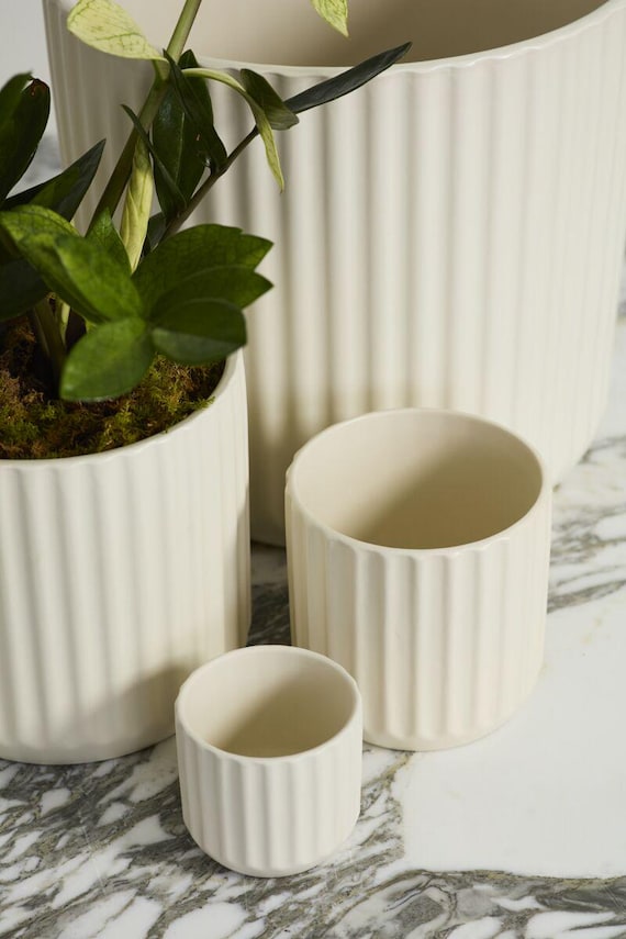 Weie Keramik Pflanztpfe  Einzigartiger moderner bertopf fr  Zimmerpflanzen  Groer Blumentopf  Sukkulenten Pflanztopf  Garten  Geschenk fr Mama - Etsy.de